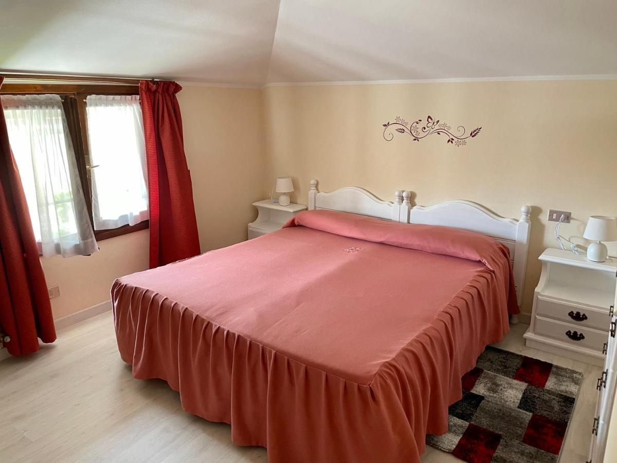 Hotel Ristorante Combolo Teglio Esterno foto