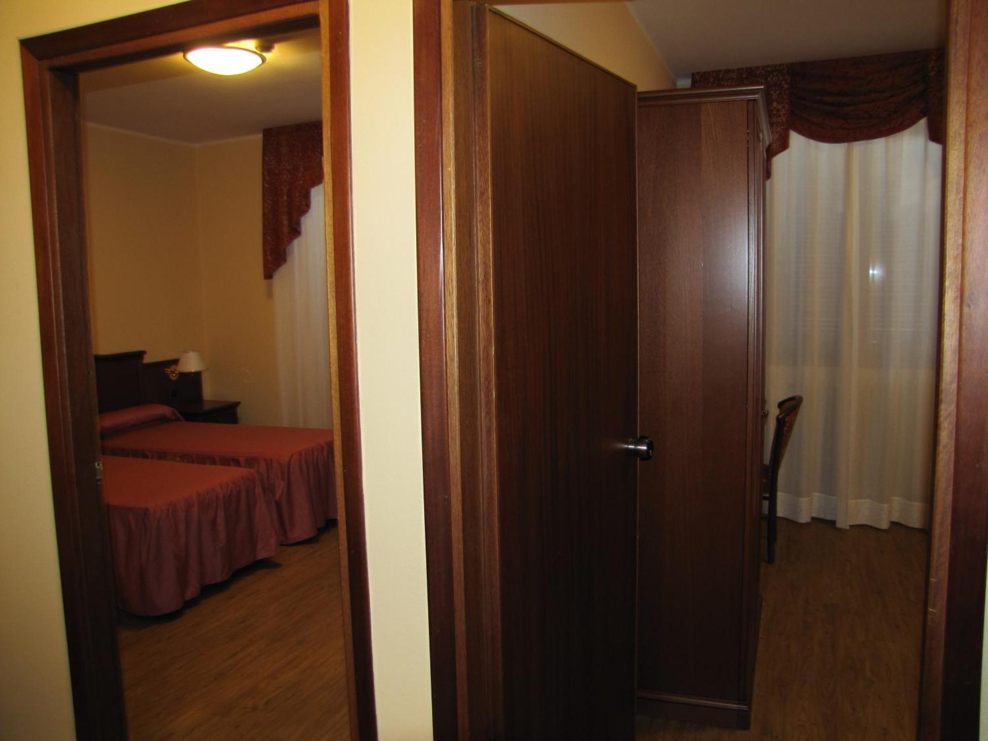 Hotel Ristorante Combolo Teglio Esterno foto