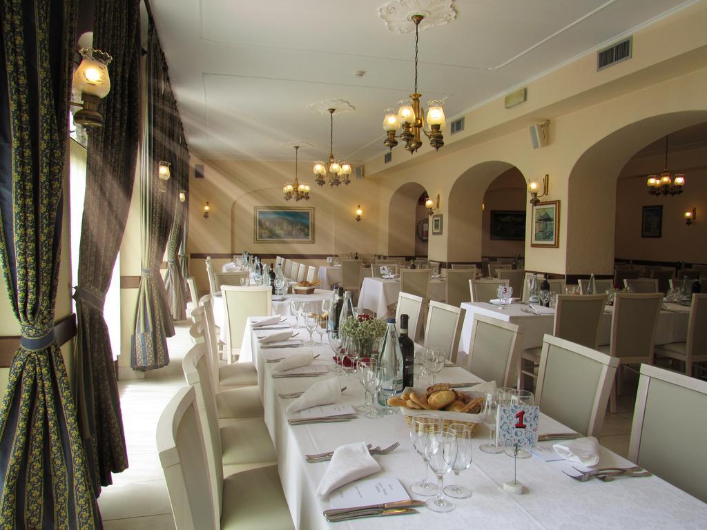 Hotel Ristorante Combolo Teglio Esterno foto