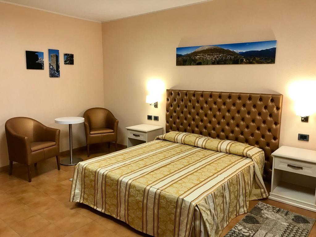 Hotel Ristorante Combolo Teglio Esterno foto