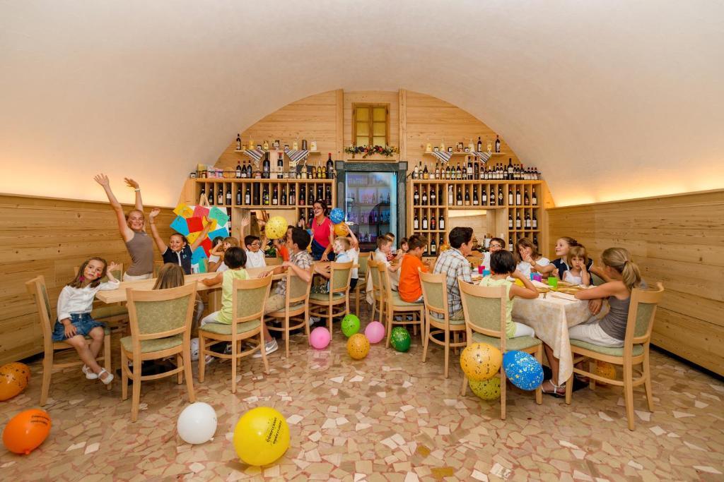 Hotel Ristorante Combolo Teglio Esterno foto