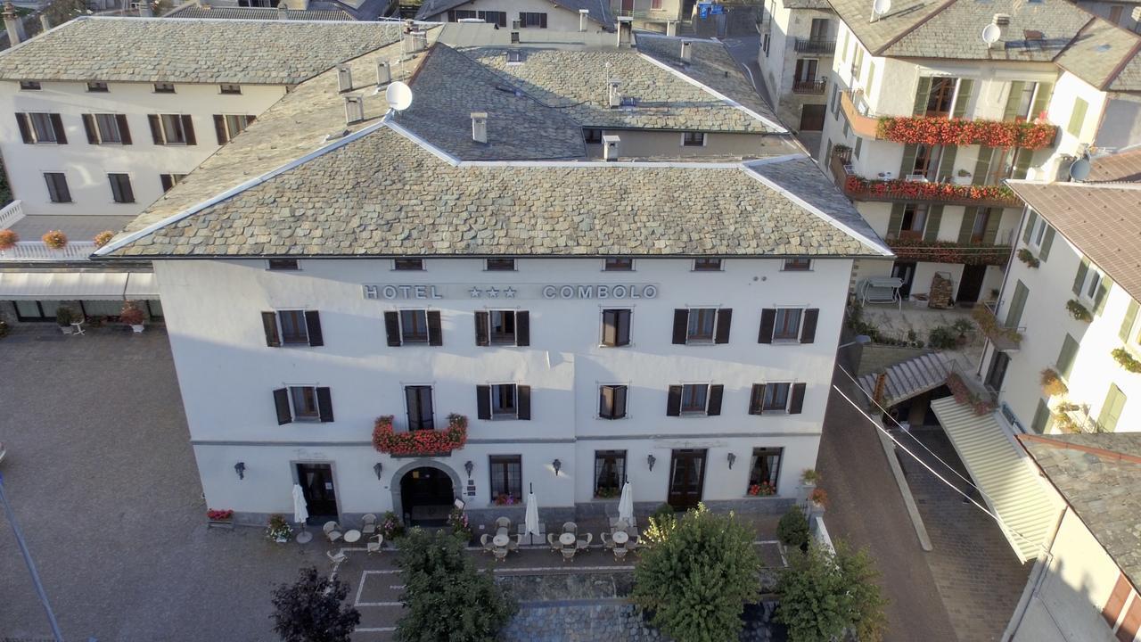 Hotel Ristorante Combolo Teglio Esterno foto